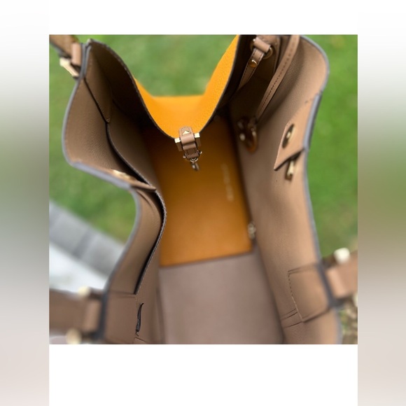 Authentic Michael KORS Charlotte Medium Saffiano Leather 2-in-1 Tote Bag - Picture 6 of 8